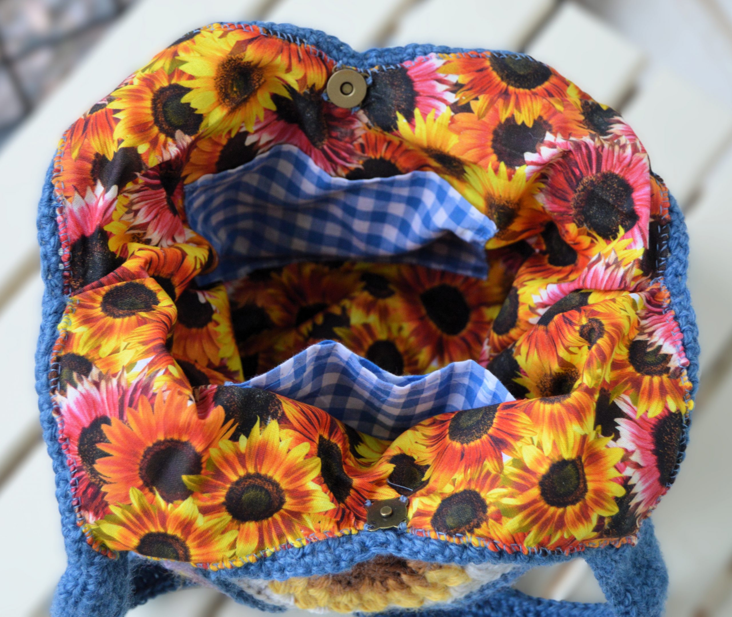 Crocheted Trans Sunflower Bag - Image 3