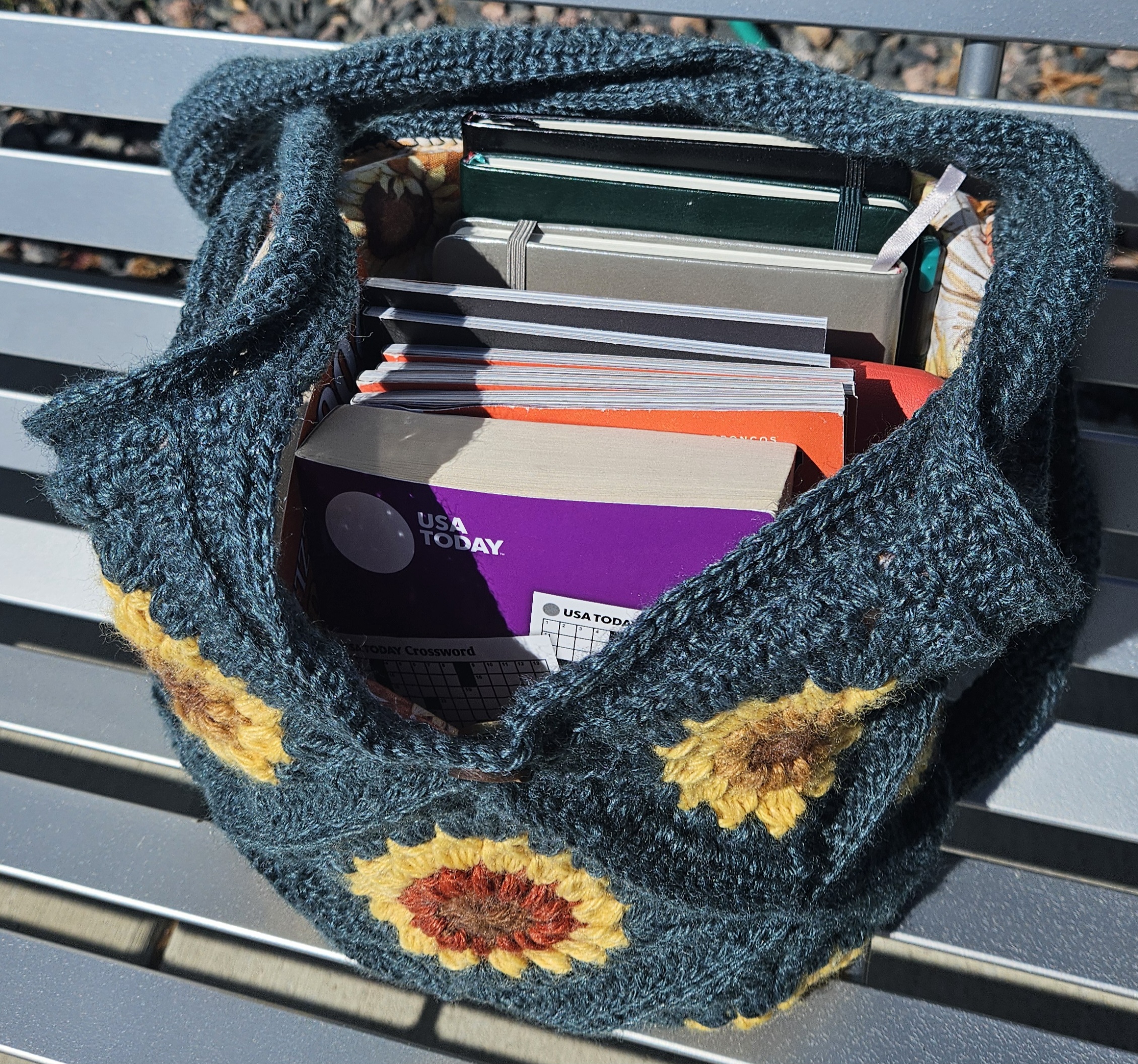 Large Forest Green Crochet Sunflower Bag - Image 5